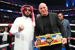 Президент UFC и саудиты хотят монополизировать бокс. Благо или убийство?