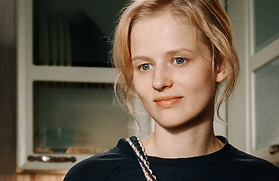 Саша Бортич, Обзоры кино, Между нами химия