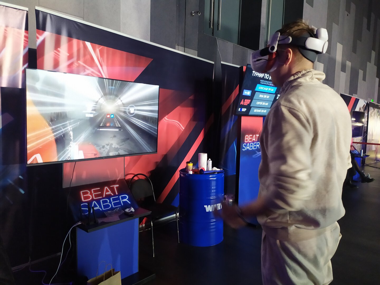 Я рисковал здоровьем ради катки в Beat Saber и турнира по «CS в VR-очках».  Оно того стоило - Чудесная поп-культура - Блоги - Cyber.Sports.ru