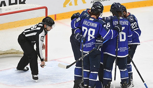 Отмененный гол из-за сирены, неудачный лакросс, штанги – веселый матч «Торпедо» и «Лады»