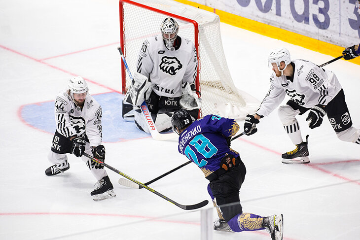 Кошмар перед плей-офф выглядит так: разгром 1:6, одна победа за месяц, спад у лидеров