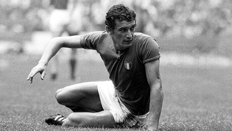 Каким был Джиджи Рива – лучший бомбардир сборной Италии. Он принес скудетто на Юг раньше Марадоны