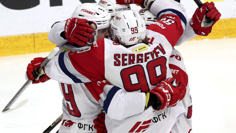 Плей-офф КХЛ: Радулову разбили лицо в Уфе, «Авангард» перетерпел ЦСКА – уже 3-0 в серии