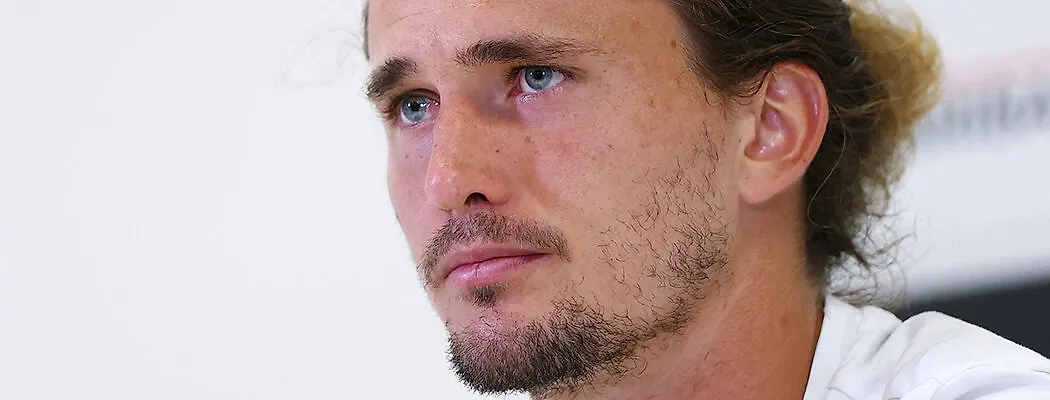 Зверев в яме – на корте ему одиноко, в жизни ничего не радует
