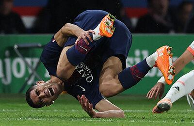 Жуткая травма и слезы Хакими: Диас прыгнул сзади двумя ногами. Зажевал как тисками