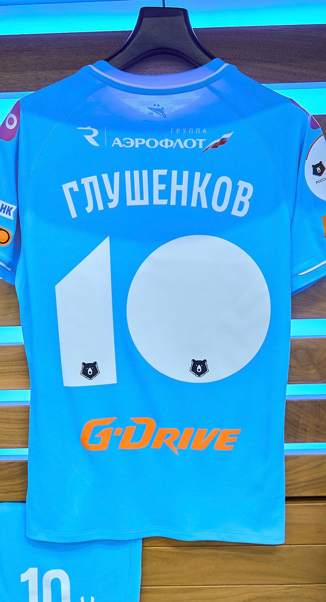 «Спартак» не изменил дизайн 10 в честь юбилея «Матч ТВ». Отличились