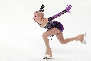 Костылева ушла от Плющенко к Федченко.  К 14 годам у Лены калейдоскоп переходов