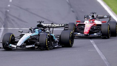 Цифра дня: «Феррари» и «Мерседес» 7 раз обгоняли друг друга на старте новой «Ф-1»