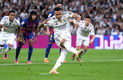 Пенальти – оружие «Реала» в этом сезоне Ла Лиги. Атакуют рекорд «Барсы» из 2016-го