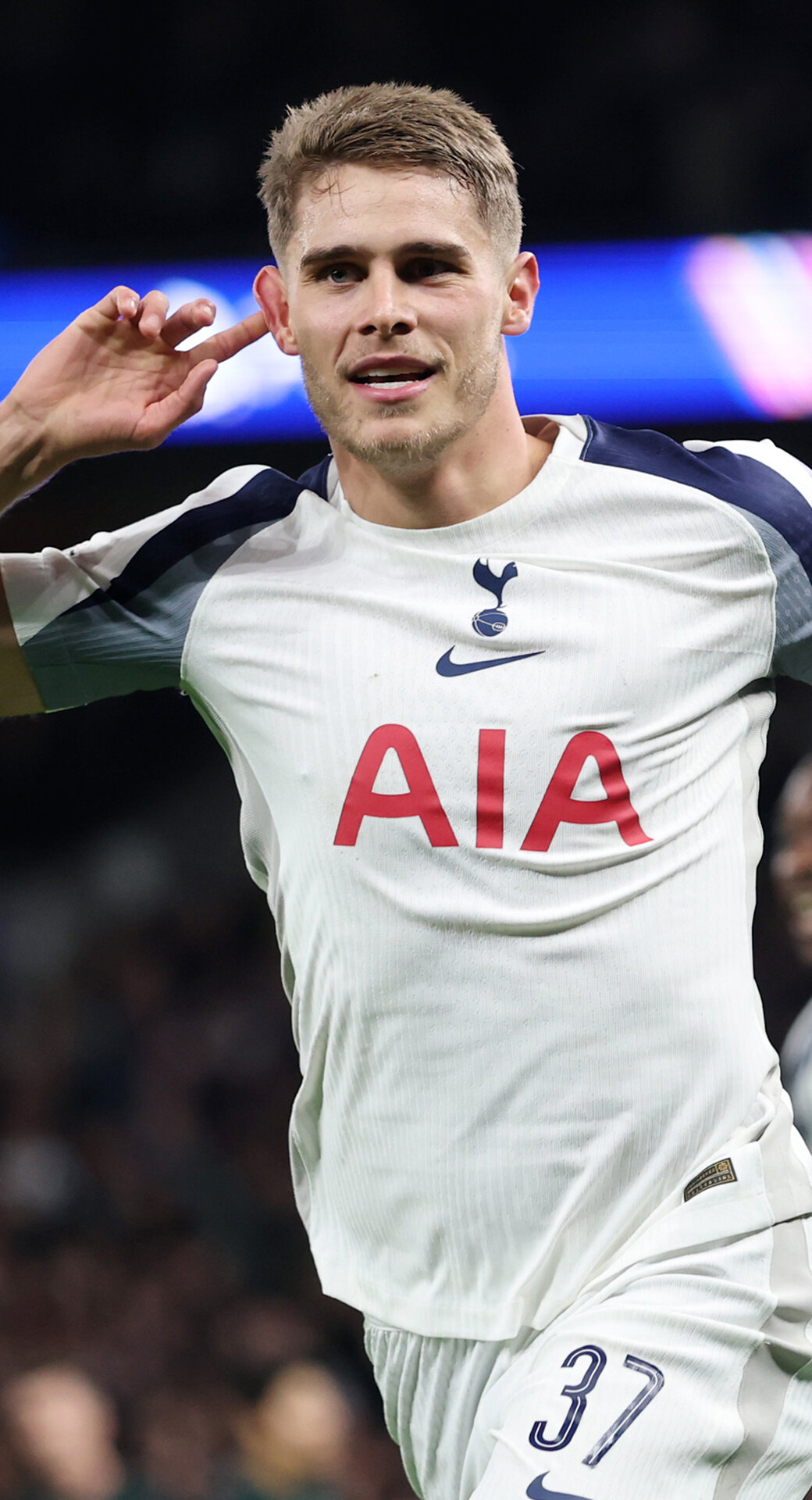 9 секунд величия Ван де Вена: промчал все поле с мячом и забил. ЦЗ – лучший бомбардир «Тоттенхэма»!