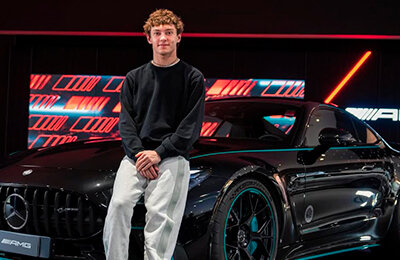 Вундеркинд «Ф-1» залихачил и разбил крутой «Мерседес» за $240 тысяч! Катался всего 5 дней