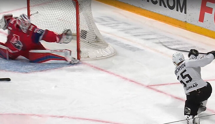 Фотография поста в ленте Сэйв года в финале Кубка Гагарина – безумие от вратаря «Локомотива»!