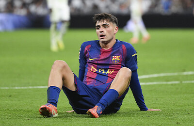 Педри надорвался в класико – вылетел на месяц-полтора. Играет слишком много