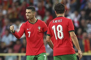 Португалия – Чехия: сухая победа португальцев, 9 угловых и пенальти