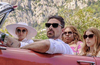 Фильмы, Блейк Лайвли, Еще одна простая просьба, Трейлеры фильмов