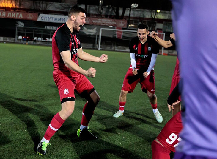 Гасилин выиграл юношеский Евро, был лучшим в «Шальке-2» – а после жутких травм и депрессии нашел себя в «Амкале»