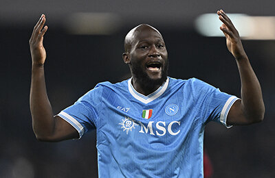 Лукаку ссорится с «Наполи»: не вернулся из сборной, клуб угрожает исключением. Сыграл лишь 64 минуты за сезон