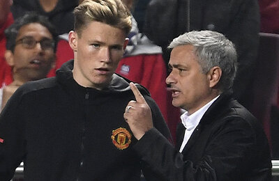 Жозе Моуринью, Скотт Мактоминей, Манчестер Юнайтед, Наполи, Бенфика, премьер-лига Англия