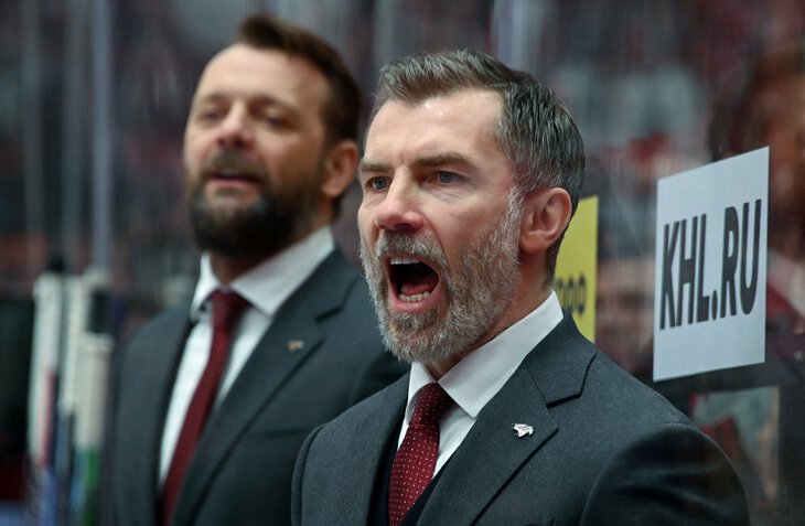 Как работает новый тренер «Авангарда»: я посмотрел его тренировку со скамейки запасных