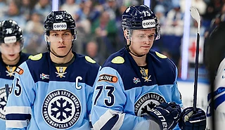 Безнадега в клубе КХЛ: антирекорд по поражениям и увольнение двух тренеров