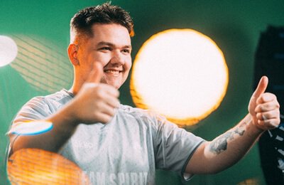 The International, Алимжан «Watson» Исламбеков, Valve, IceFrog, Илья «Yatoro» Мулярчук, Илья «Kiritych~» Ульянов, Компендиум The International