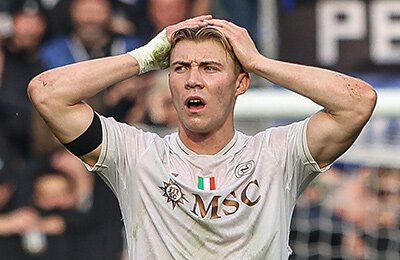 судьи, Антонио Конте, Исак Хин, Наполи, Лига чемпионов УЕФА, Расмус Хейлунд, серия А Италия, Аталанта