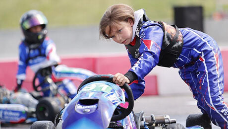 В русском дрифте делают заезды для детей! Среди участников – сыновья чемпионов