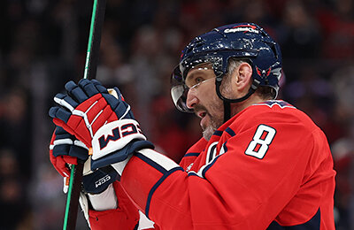 Овечкин идет не по графику: ожидания на сезон снижаются, погоня за другим рекордом Гретцки откладывается