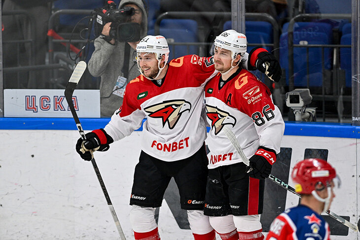 Аномалия в топ-матче: ЦСКА дважды пропустил в большинстве. Супертройка «Авангарда» наказала москвичей за все