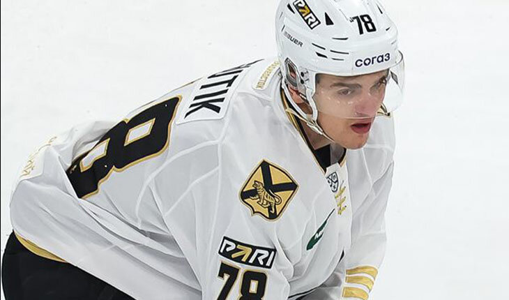 Красота из КХЛ: игрок проехал всю площадку без ускорения, но с обводкой и точным броском