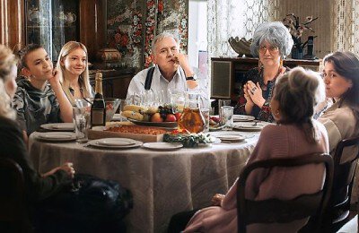 Сериалы, Российские сериалы, Трейлеры фильмов, IVI, Юрий Стоянов, Кузнецовы ТВ