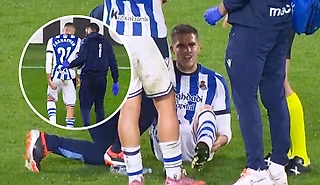 У Захаряна травма – ну не-е-ет! Дернул заднюю: обратная замена