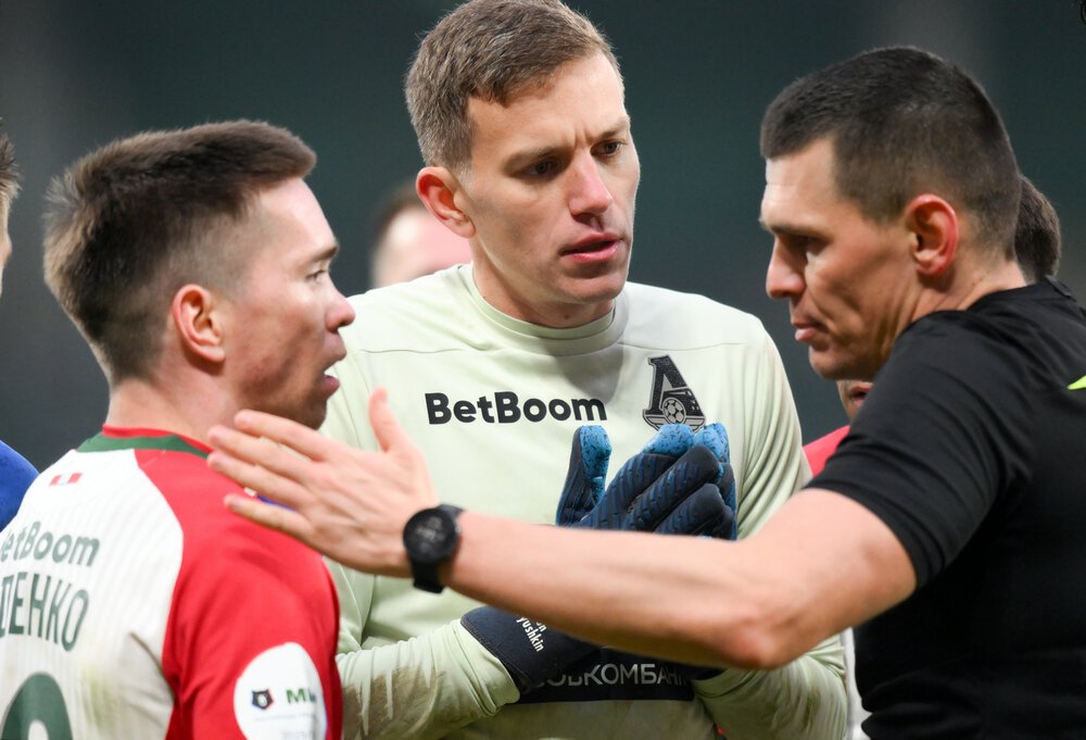 Максим Шнапцев, Рафаэль Шафеев, судьи, Наир Тикнизян, Зелимхан Бакаев, премьер-лига Россия, Алексей Батраков, Пари НН, Александр Руденко 1999, Локомотив, Михаил Галактионов