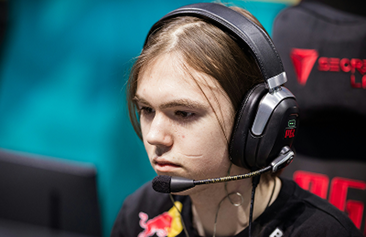 Что за шрам на лице у Донка?