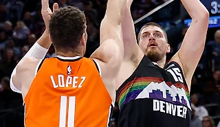 Никола Йокич обрушил 55 очков на «Клипперс». Это больше, чем у их стартовой пятерки