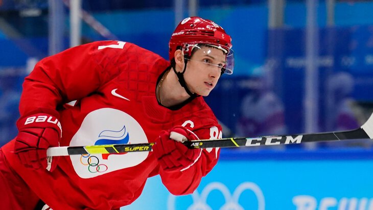 Шипачев – новый рекордсмен КХЛ по числу матчей! Его крутая карьера – в фотографиях