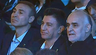 Кадр дня: иранцы в Вашингтоне. Не отменили бойкот, а тренер приехал 🤷‍♂️