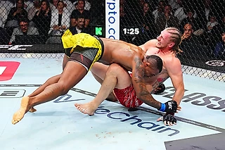 Тяжелая победа Волкова в UFC – больше 10 минут пролежал под соперником в партере. Это как?