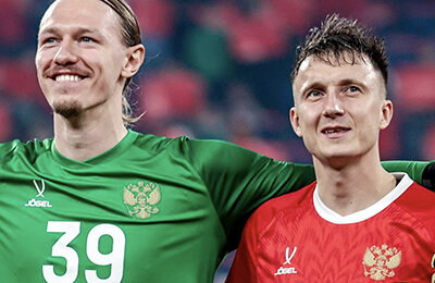 Какой была бы сборная России на ЧМ-2026 – версии Игнашевича и Кержакова. У одного с Соболевым в атаке!