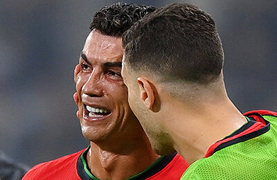 Роналду – в слезах, Мбаппе – в крови, Грузия – в плей-офф. Фото Евро-2024, которые мы запомним
