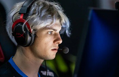 Counter-Strike 2, Steam, Денис «deko» Жуков