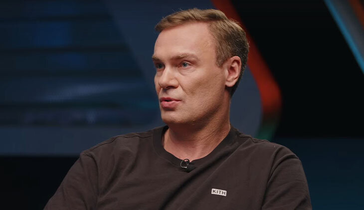 Фотография поста в ленте Звонок Гретцки в Тольятти, игра с Буре и Овечкиным, а также роль в «Симпсонах». Уйма историй от тренера «Салавата»