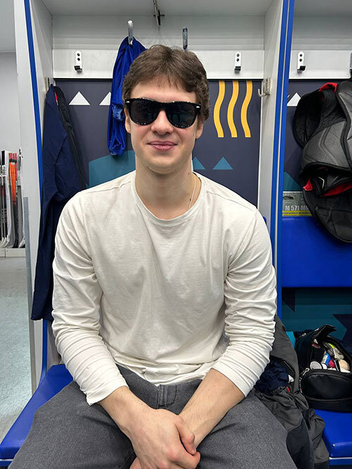 Игрок «Сочи» получил удар коньком по лицу – чуть не пострадал глаз