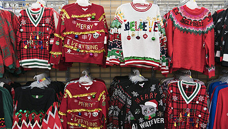 Как Канье Уэст сделал рождественские свитеры популярными?