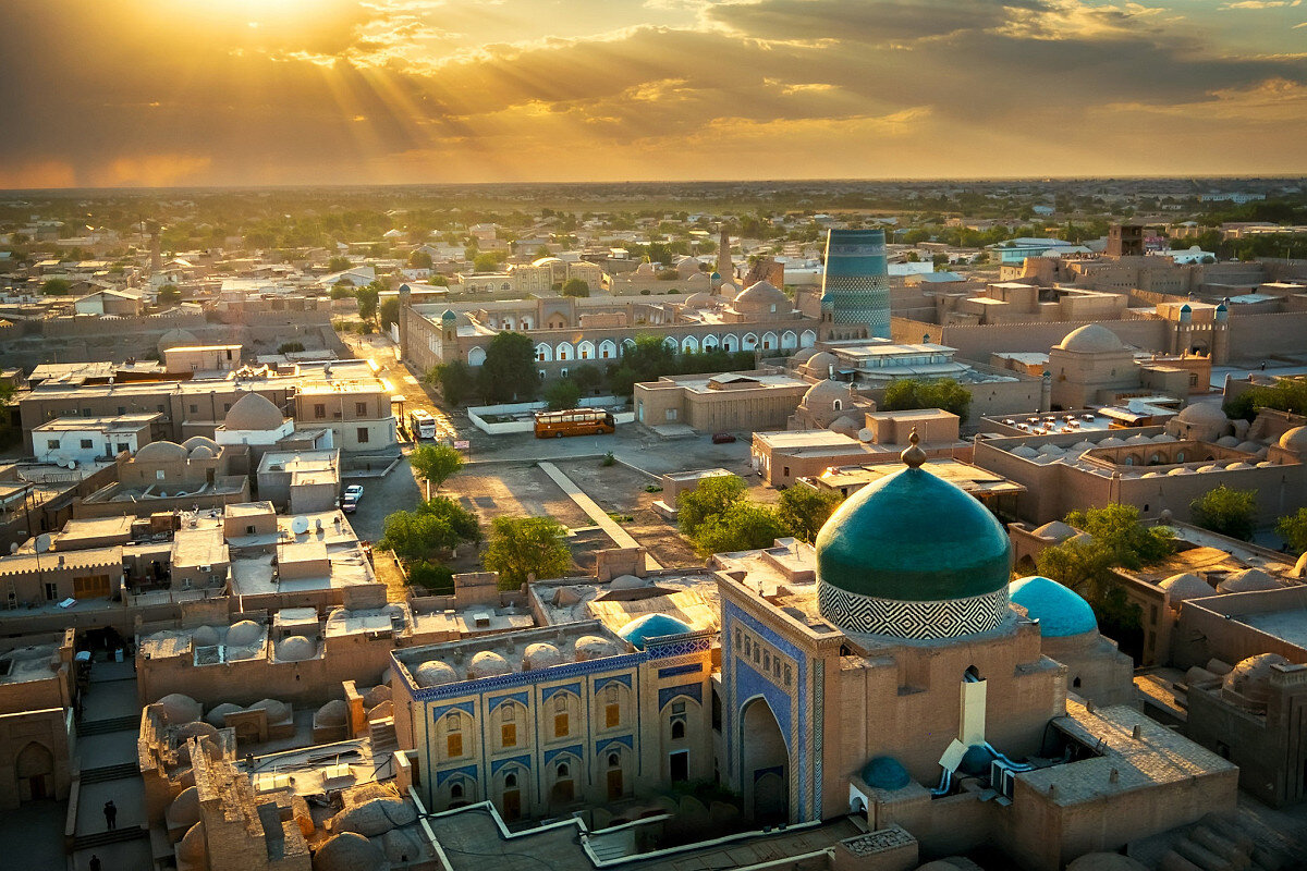 Как переехать из России в Узбекистан: плюсы и минусы, документы, дорого ли жить
