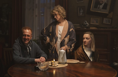 Дорогой родственник, Трейлеры фильмов, Сериалы