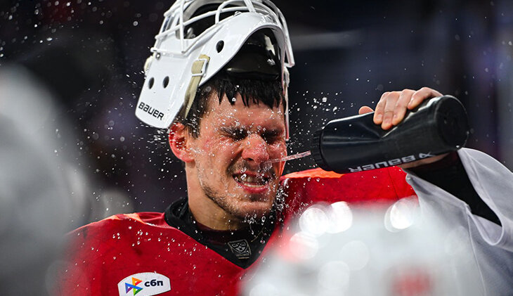 У Серебрякова 50 (!) сэйвов за «Авангард» – выдал один из лучших матчей в карьере