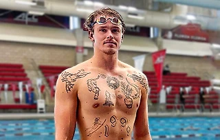 Таинственный пловец побил рекорд России в США. Он собирается на Олимпиаду-2024?