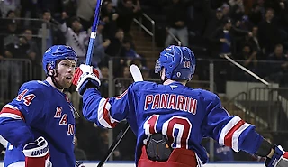 Гавриков и Панарин спасли «Рейнджерс»! Тащат команду в плей-офф вместе с Шестеркиным