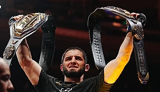 Махачев – со вторым поясом UFC! Разгромил чемпиона и потребовал бой в Белом доме